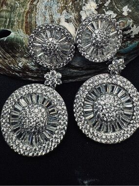 Silver Crystal Drop Earrings - Elegant Women Jewelry